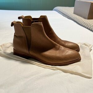Nisolo Eva Everyday Chelsea Boot, Almond leather, size 10
